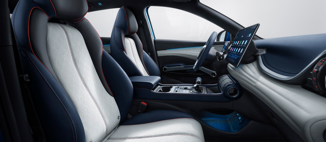 intérieur byd atto suv électrique prix